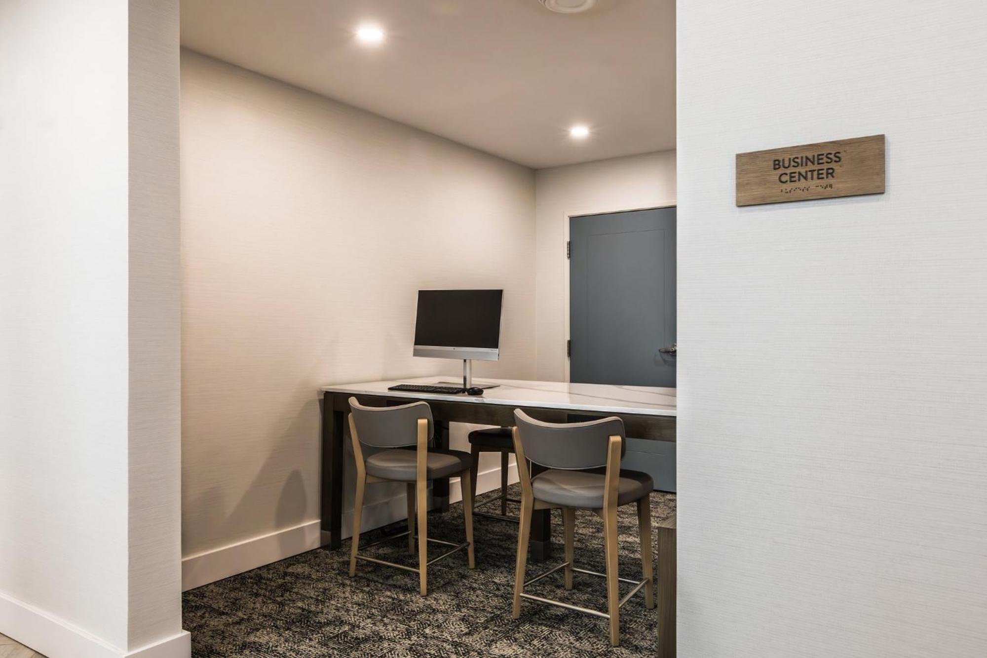 Staybridge Suites - Dawson Creek By Ihg Eksteriør bilde
