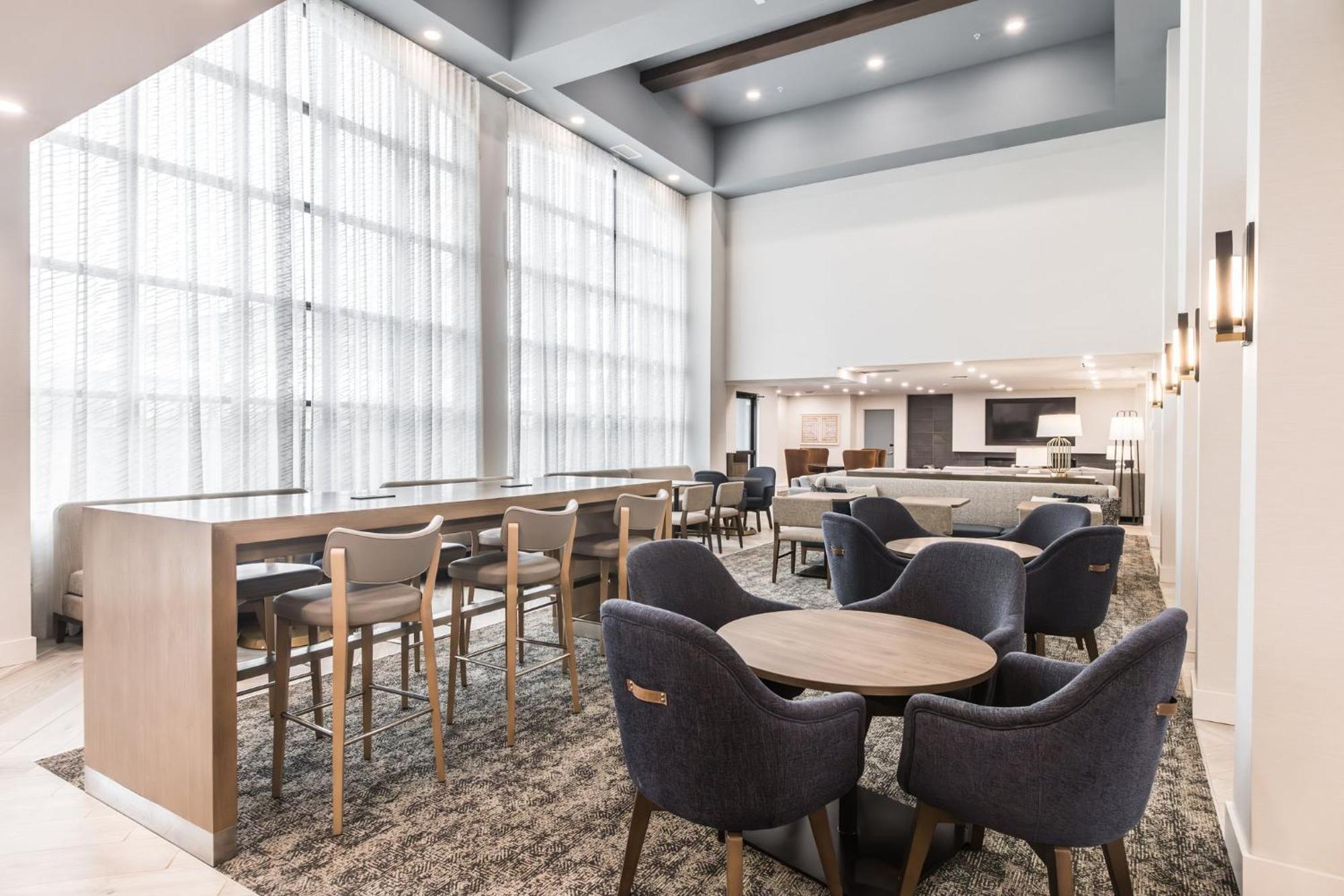 Staybridge Suites - Dawson Creek By Ihg Eksteriør bilde