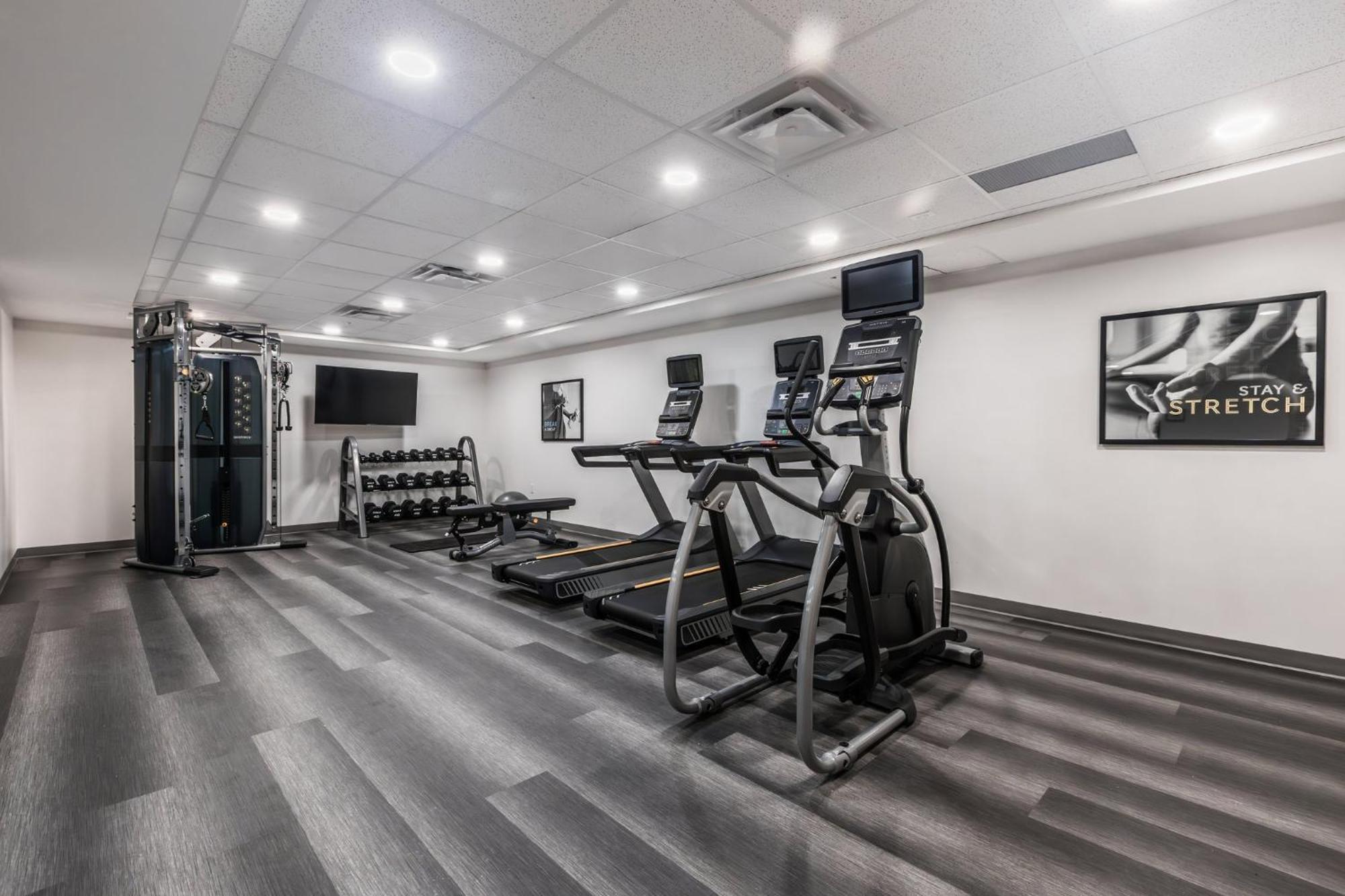 Staybridge Suites - Dawson Creek By Ihg Eksteriør bilde