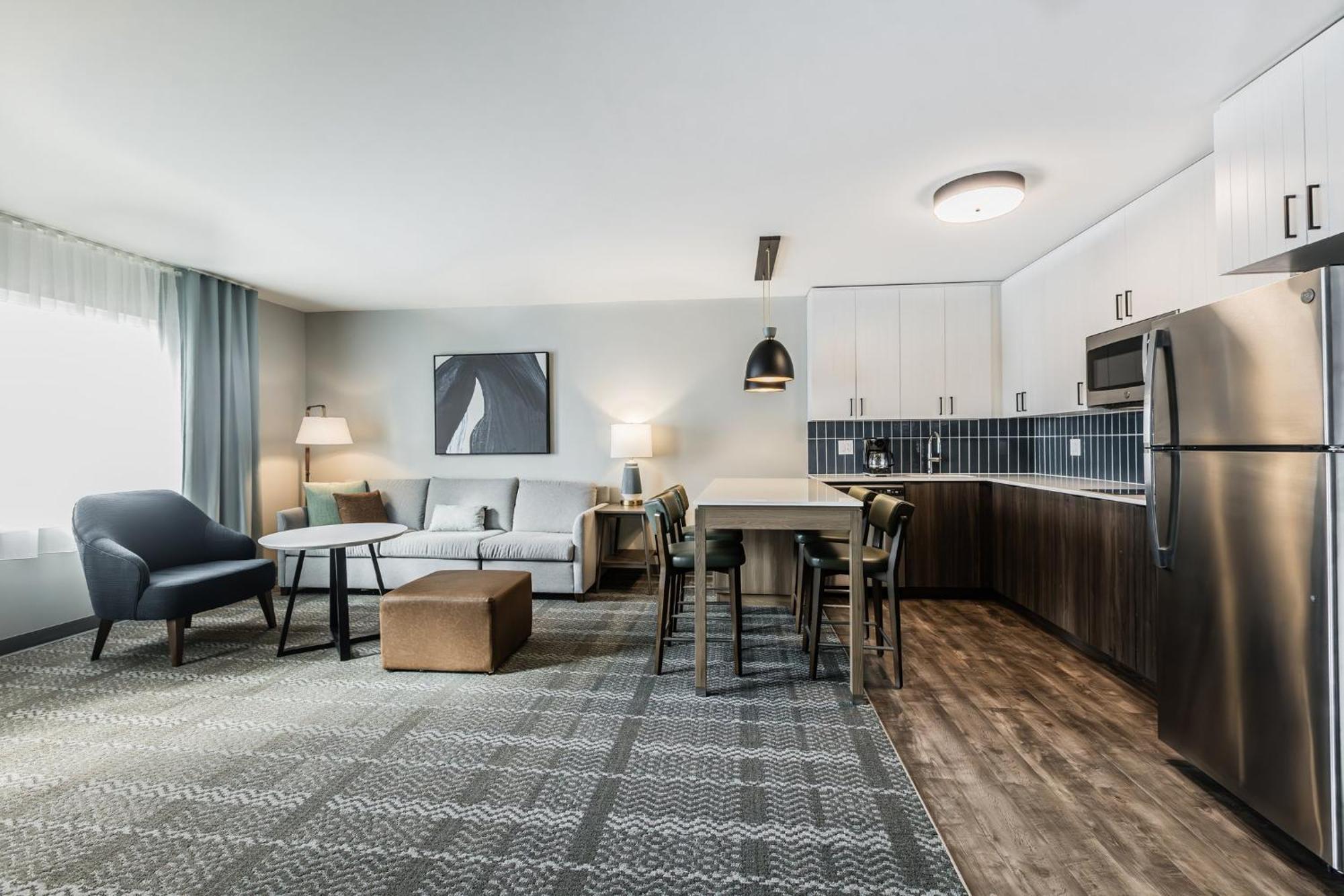 Staybridge Suites - Dawson Creek By Ihg Eksteriør bilde